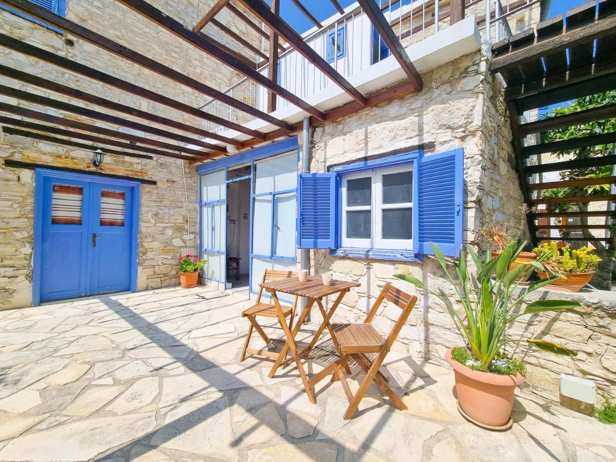 Athena'S Pool Oasis Apartment Skarinou Bagian luar foto