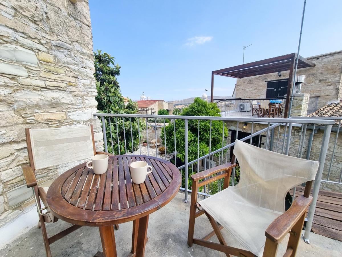 Athena'S Pool Oasis Apartment Skarinou Bagian luar foto