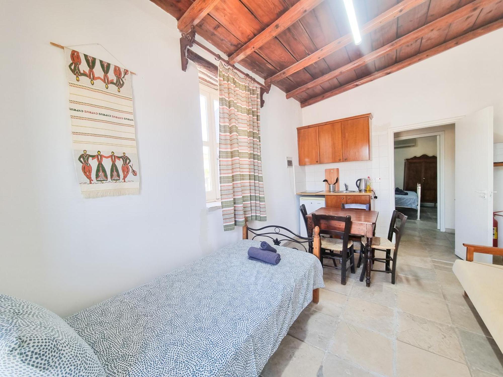 Athena'S Pool Oasis Apartment Skarinou Bagian luar foto