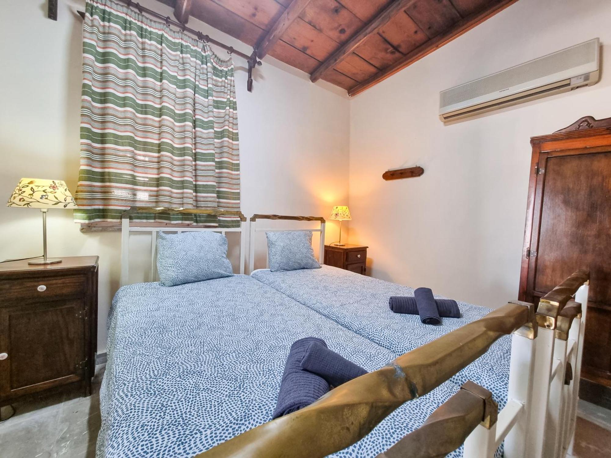 Athena'S Pool Oasis Apartment Skarinou Bagian luar foto